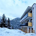 아파트 Alpenglueh'n